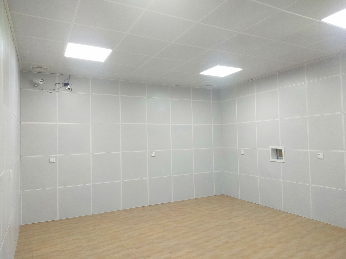 屏蔽隔音房室內(nèi)